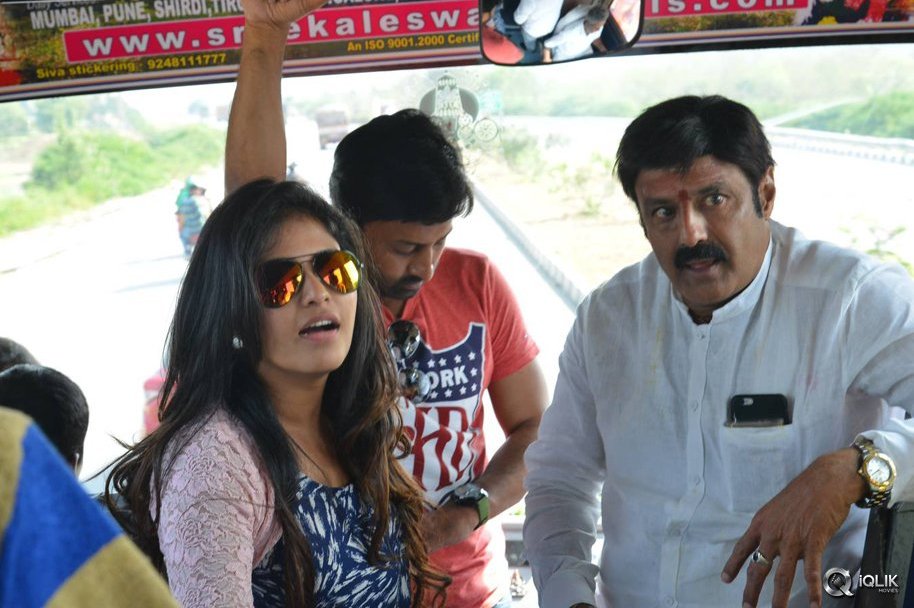 Dictator-Movie-Team-Amaravathi-Tour